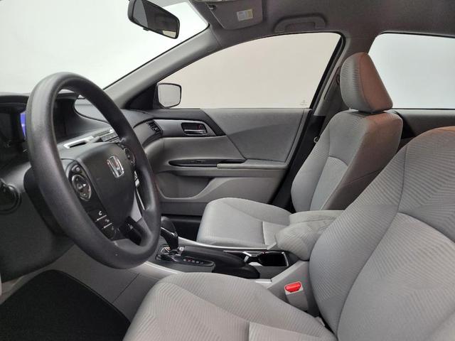 Photo of 2015 Obsidian Blue Pearl Honda Accord