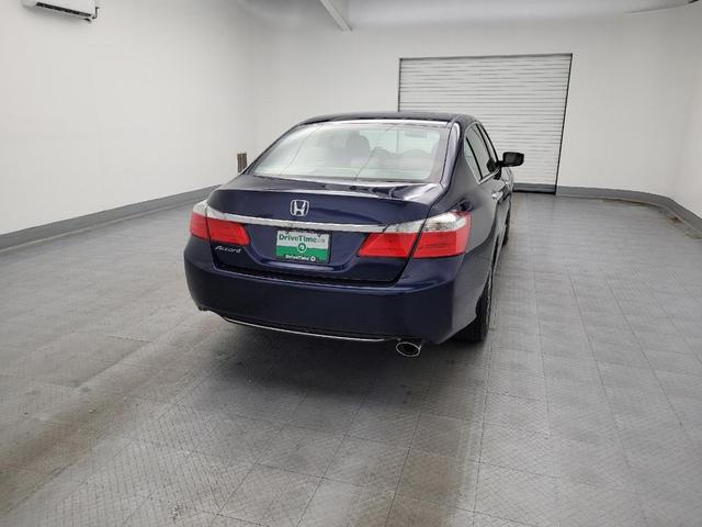 Photo of 2015 Obsidian Blue Pearl Honda Accord