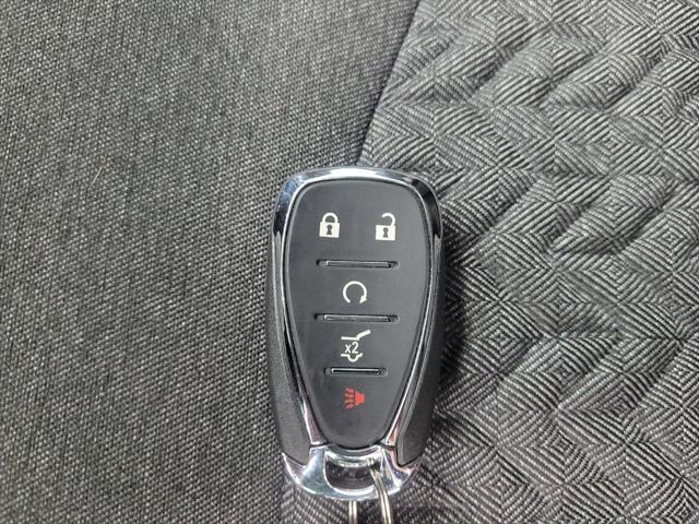 Photo of 2023 Mosaic Black Metallic Chevrolet Equinox
