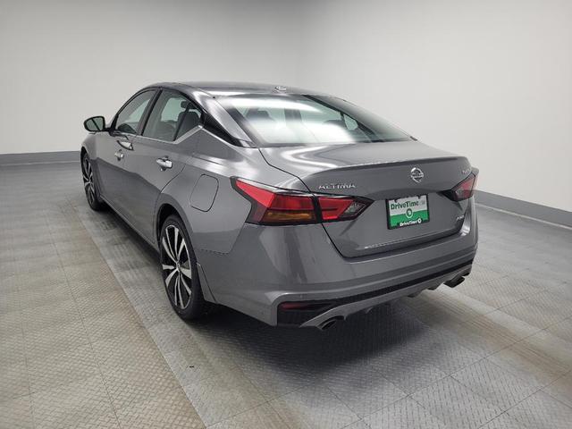 Photo of 2019 Gun Metallic Nissan Altima
