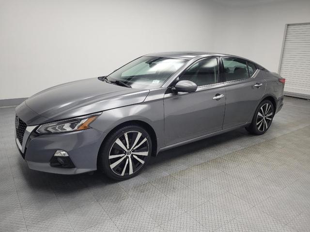 Photo of 2019 Gun Metallic Nissan Altima