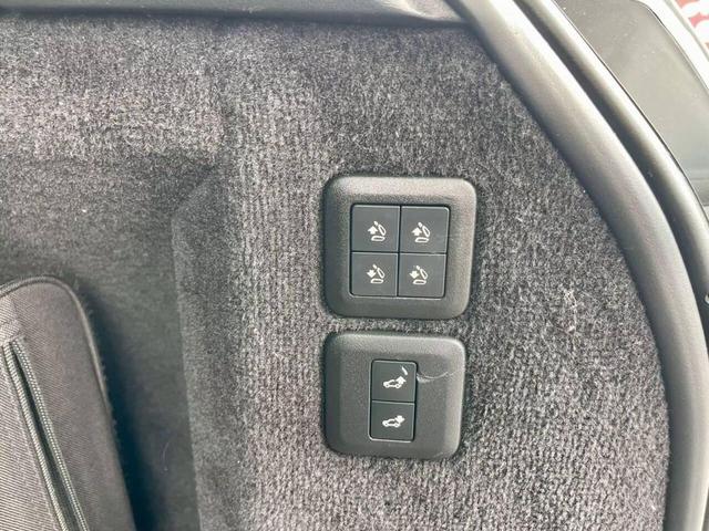 Photo of 2018 Black Land Rover Range Rover Sport