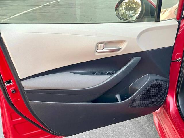 Photo of 2020 Maroon Toyota Corolla