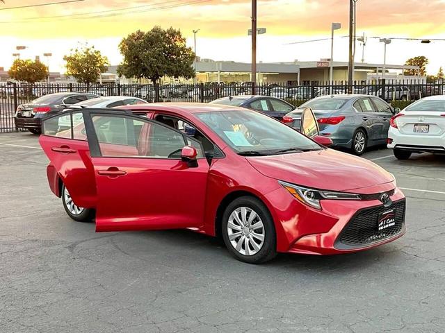 Photo of 2020 Maroon Toyota Corolla
