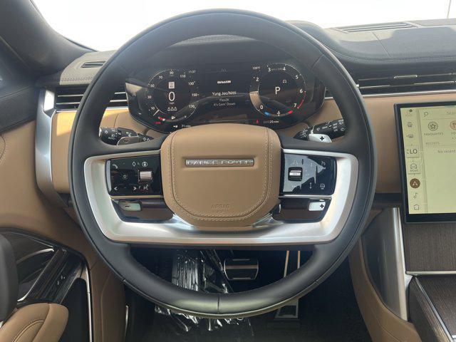 Photo of 2025 Santorini Black Land Rover Range Rover
