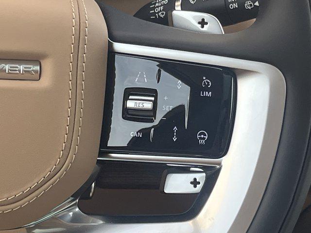 Photo of 2025 Santorini Black Land Rover Range Rover