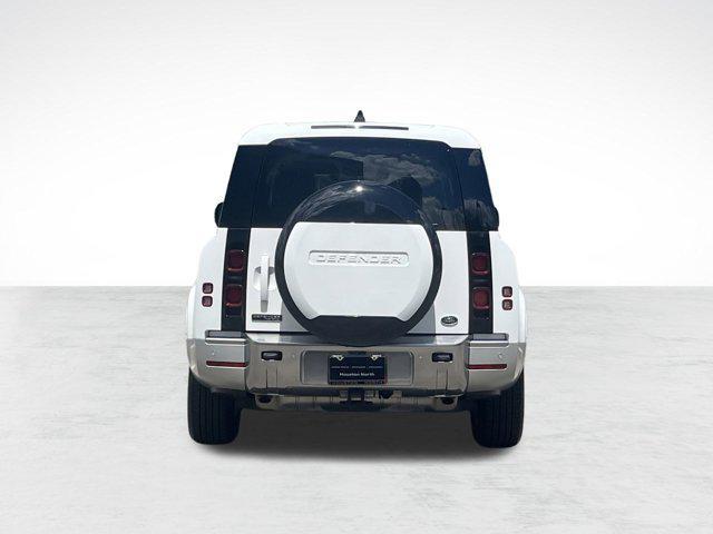 Photo of 2023 Fuji White Land Rover Defender