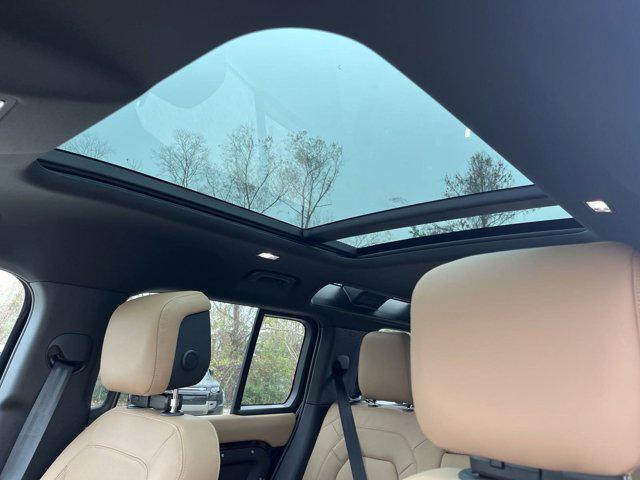 Photo of 2025 Santorini Black Metallic Land Rover Defender