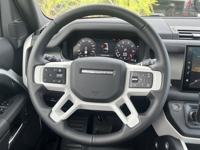 Photo of 2025 Fuji White Land Rover Defender