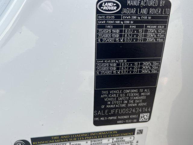 Photo of 2025 Fuji White Land Rover Defender
