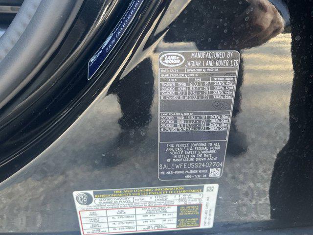 Photo of 2025 Santorini Black Land Rover Defender