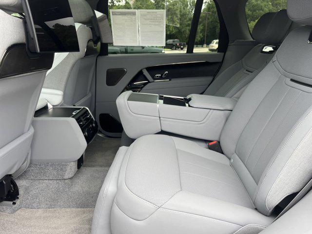 Photo of 2023 Carpathian Grey Premium Metallic Land Rover Range Rover