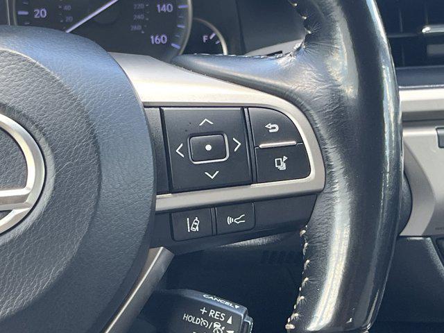 Photo of 2017 Eminent White Pearl Lexus ES 350