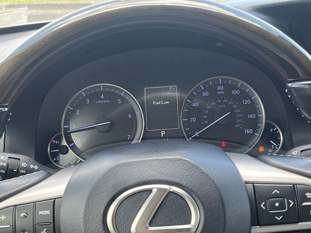 Photo of 2017 Eminent White Pearl Lexus ES 350
