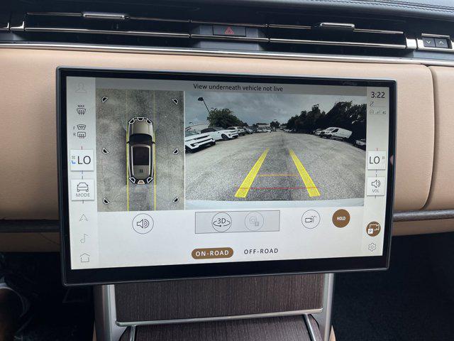 Photo of 2025 Fuji White Land Rover Range Rover