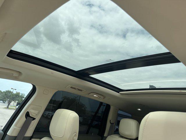 Photo of 2022 Dark Moon Blue Metallic Cadillac XT6