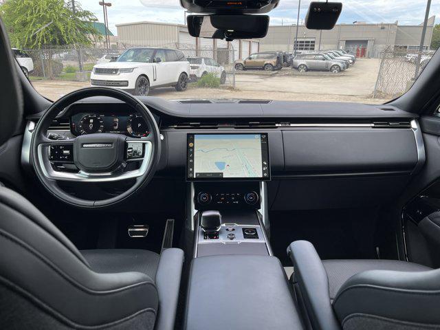 Photo of 2023 Black Land Rover Range Rover