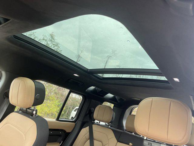 Photo of 2025 Santorini Black Land Rover Defender