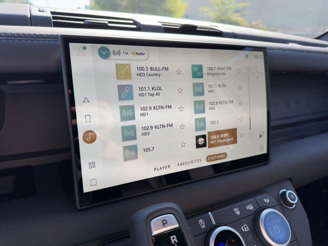 Photo of 2025 Tasman Blue Metallic Land Rover Defender