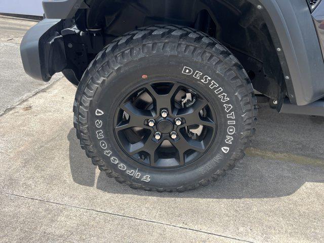 Photo of 2021 Granite Crystal Metallic Clearcoat Jeep Wrangler