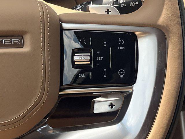Photo of 2025 Fuji White Land Rover Range Rover