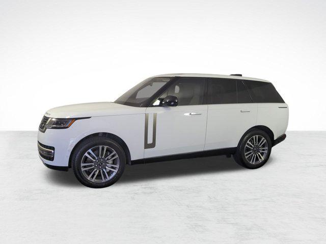 Photo of 2023 White Land Rover Range Rover