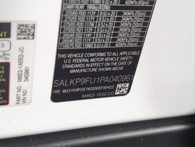 Photo of 2023 White Land Rover Range Rover