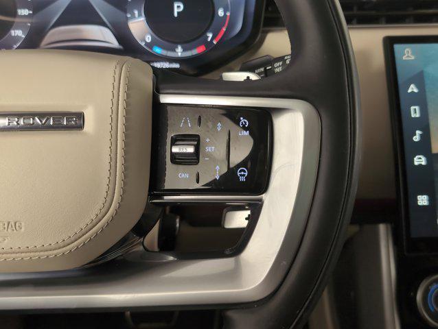 Photo of 2023 White Land Rover Range Rover