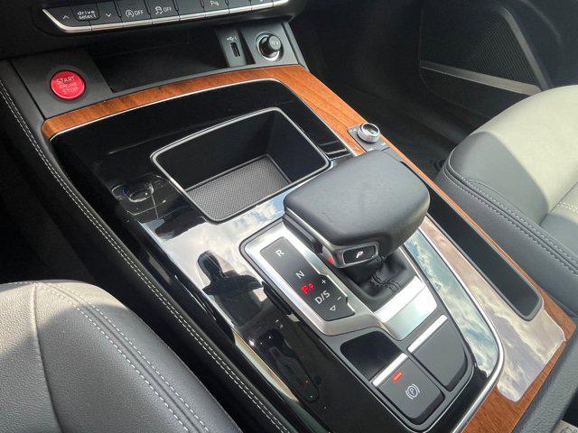 Photo of 2021 Navarra Blue Metallic Audi Q5