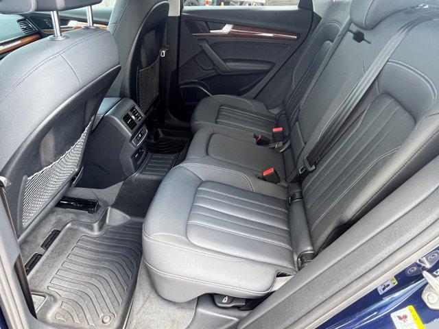 Photo of 2021 Navarra Blue Metallic Audi Q5