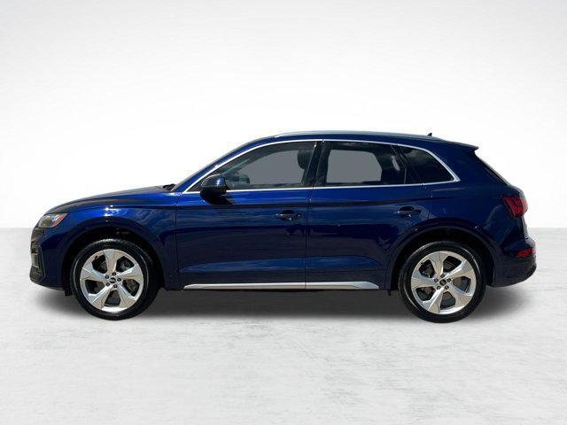 Photo of 2021 Navarra Blue Metallic Audi Q5