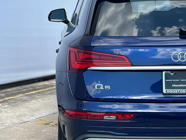 Photo of 2021 Navarra Blue Metallic Audi Q5