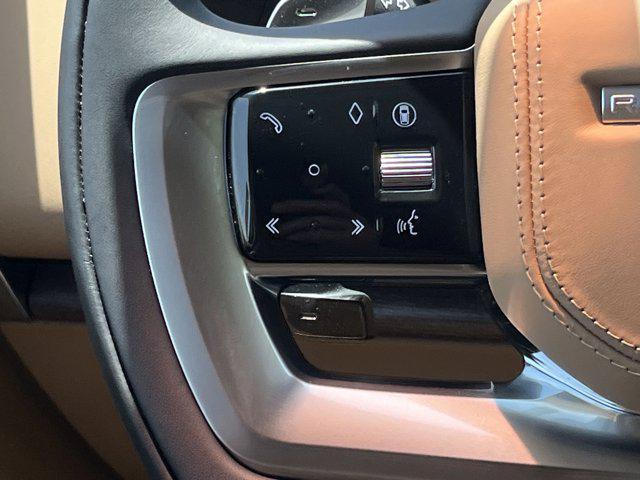 Photo of 2025 Santorini Black Land Rover Range Rover