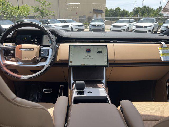 Photo of 2025 Santorini Black Land Rover Range Rover