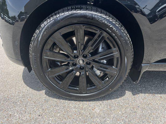 Photo of 2025 Santorini Black Land Rover Range Rover