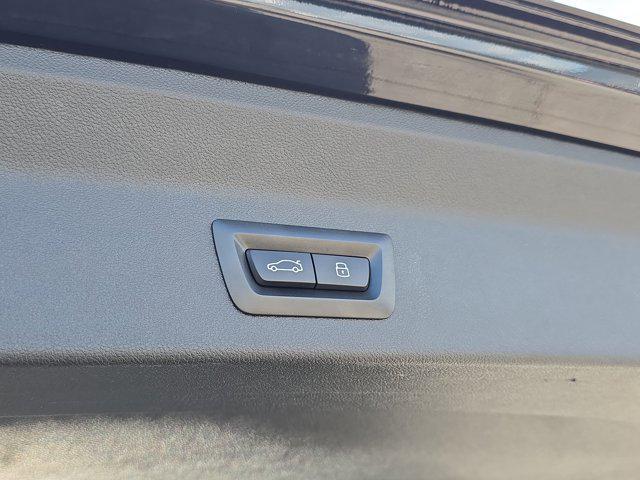Photo of 2024 Black Sapphire Metallic BMW X3