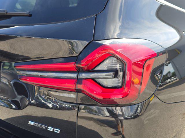 Photo of 2024 Black Sapphire Metallic BMW X3