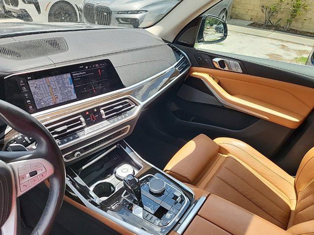 Photo of 2019 Phytonic Blue Metallic BMW X7