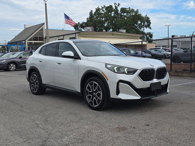 Photo of 2025 Mineral White Metallic BMW X2
