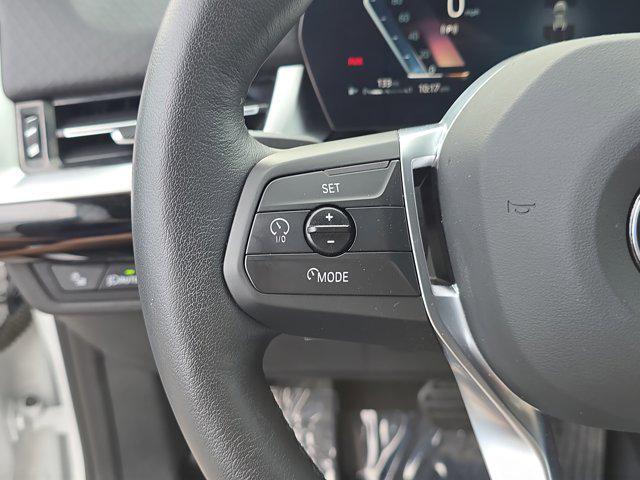 Photo of 2025 Mineral White Metallic BMW X2