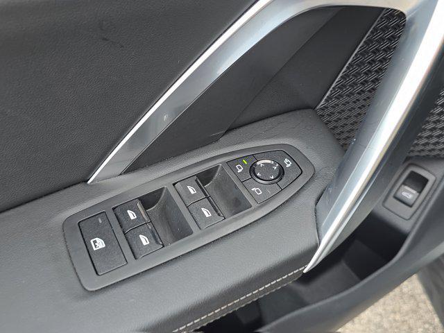 Photo of 2025 Mineral White Metallic BMW X2
