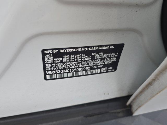 Photo of 2025 Mineral White Metallic BMW X2