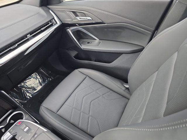 Photo of 2025 Mineral White Metallic BMW X2
