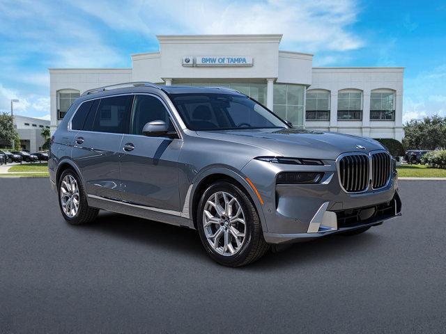 2025 BMW X7