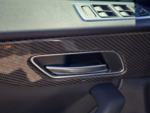 Photo of 2019 Indus Silver Metallic Jaguar F-PACE