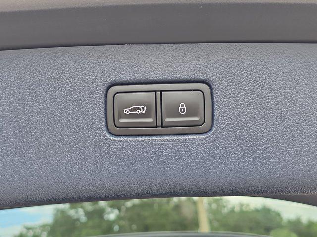 Photo of 2022 Savile Silver Genesis GV80