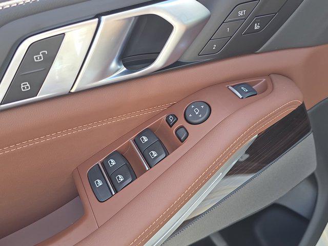 Photo of 2026 Mineral White Metallic BMW X5