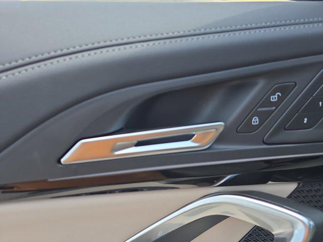Photo of 2025 Alpine White BMW X1