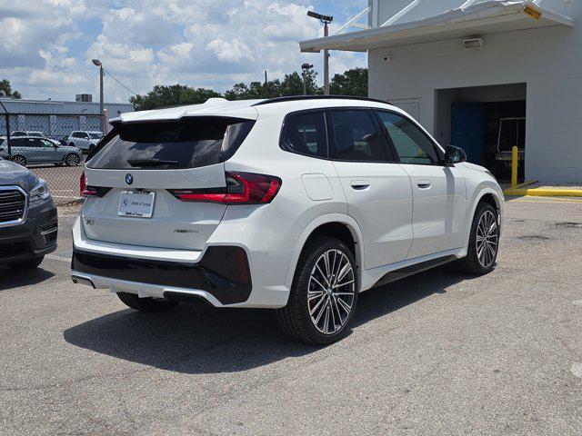 Photo of 2025 Alpine White BMW X1