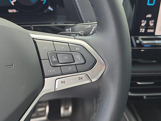 Photo of 2025 Opal White Pearl Volkswagen Atlas Cross Sport